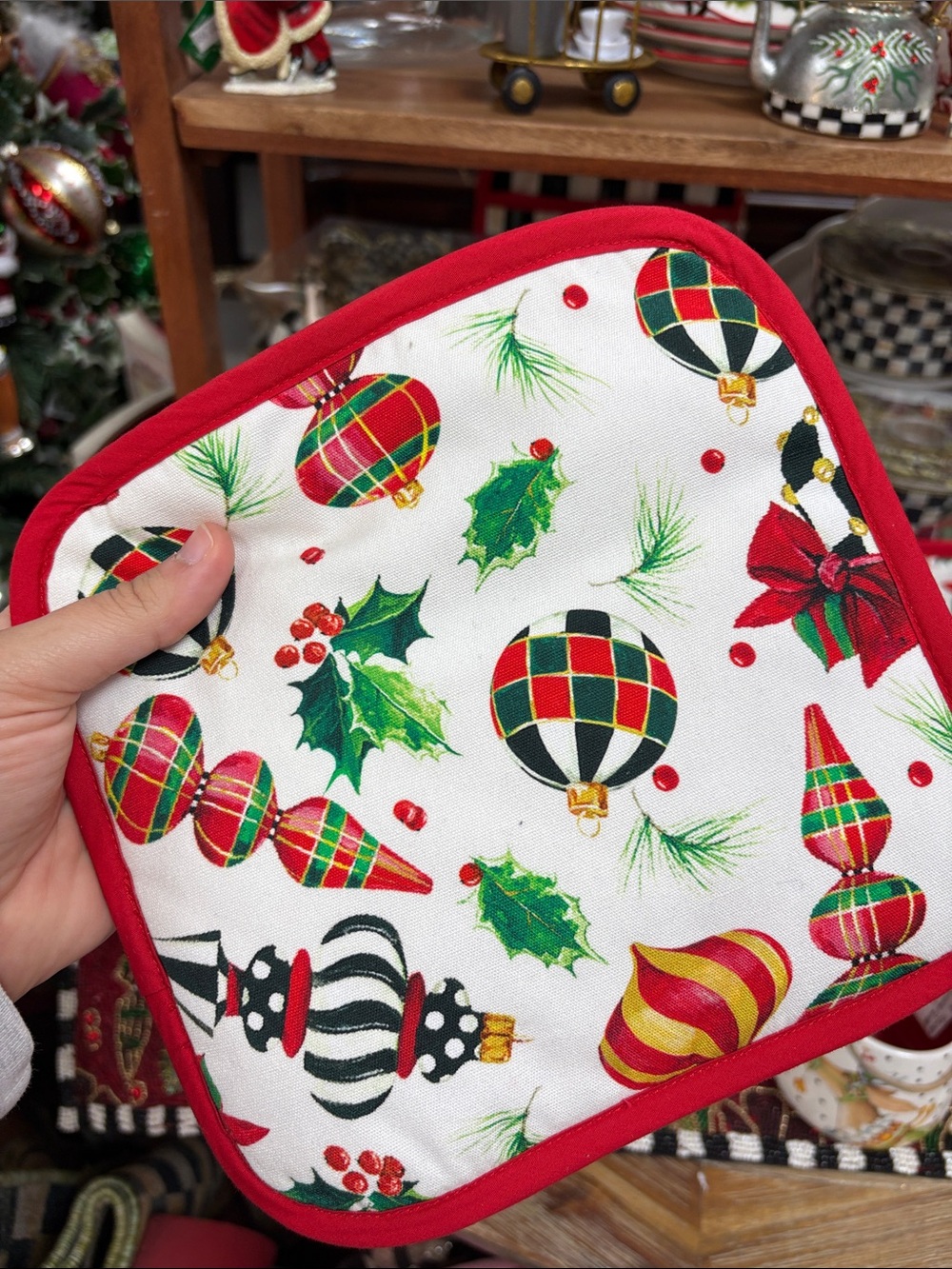 Mackenzie-Childs deck the hall oven mitt